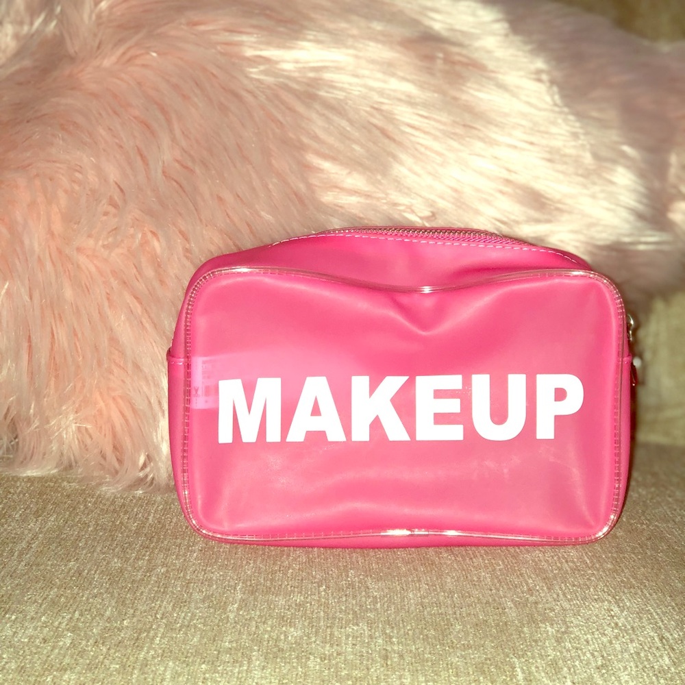 •SOLD• Pink Makeup Bag ♥️